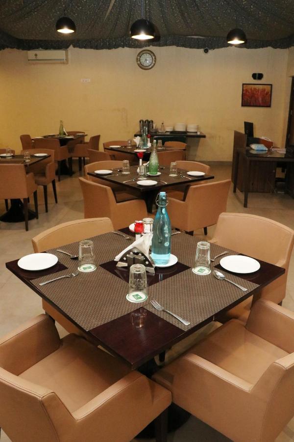 Hotel Le Roi,Haridwar@Har Ki Pauri Exterior photo