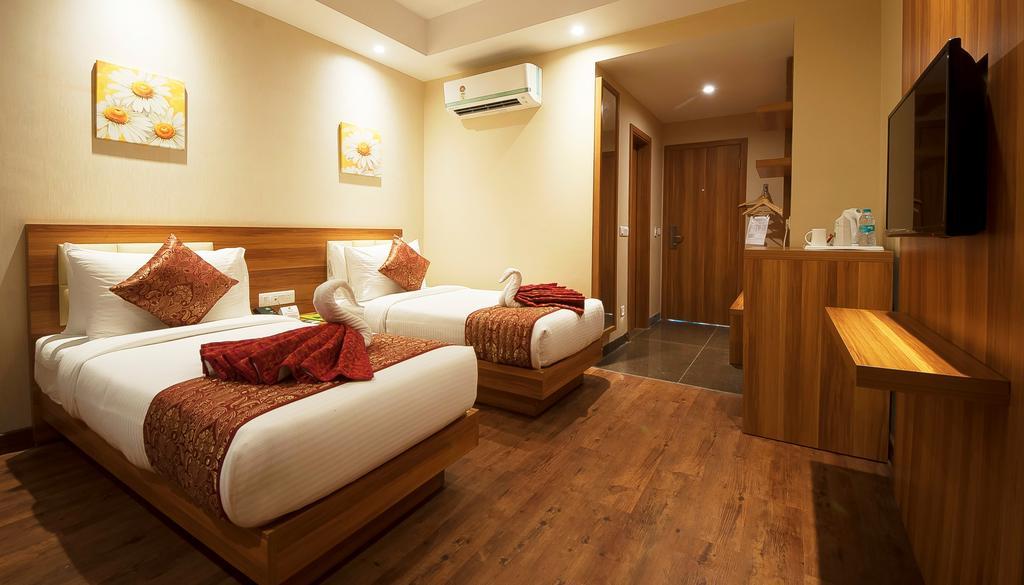 Hotel Le Roi,Haridwar@Har Ki Pauri Exterior photo