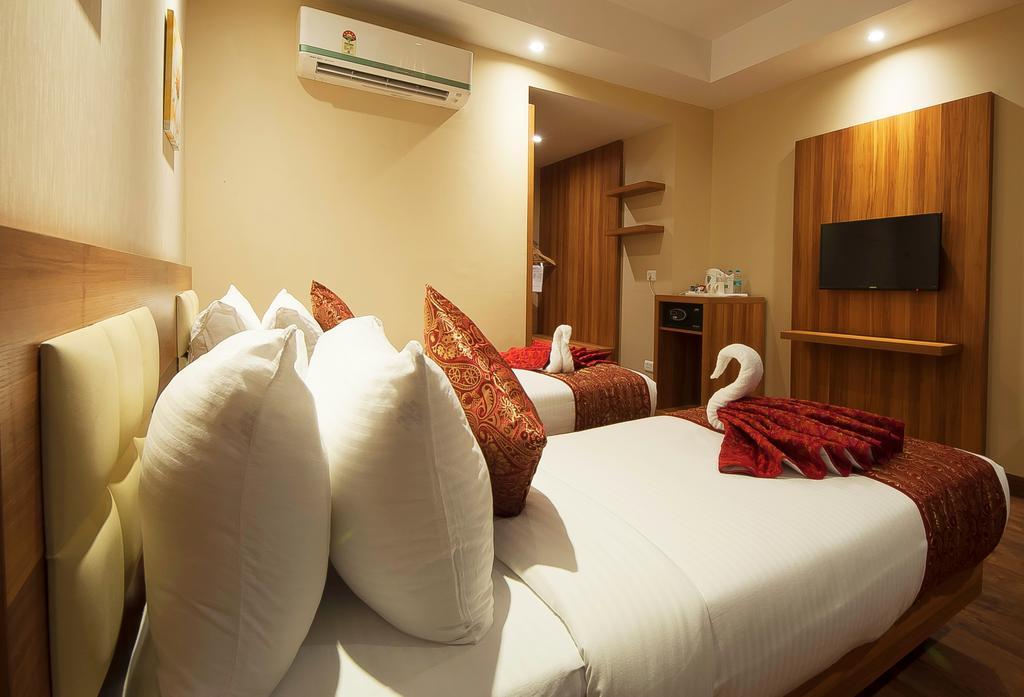 Hotel Le Roi,Haridwar@Har Ki Pauri Exterior photo