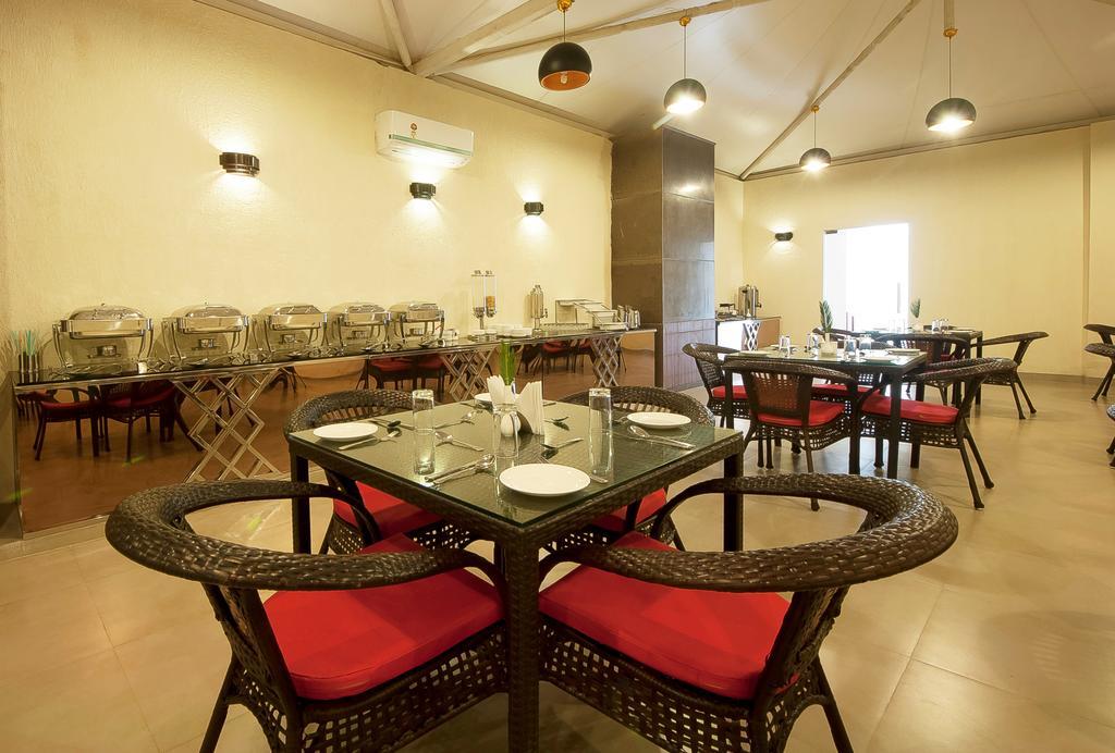 Hotel Le Roi,Haridwar@Har Ki Pauri Exterior photo